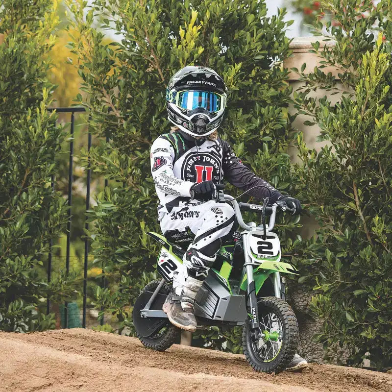 Mini-moto électrique Razor SX350 Dirt Rocket McGrath - Verte : Cadre en acier, moteur 250 W