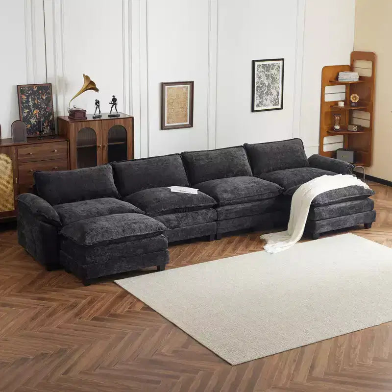 Karl Home | Canapé en chenille bleu avec ottomane, accoudoirs rembourrés et coussin double épaisseur de 393,7 cm de large