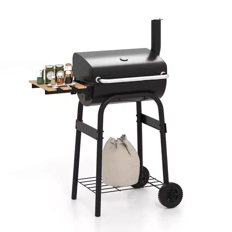 Barbecue au charbon Costway en forme de tonneau avec tablette latérale pliable, thermomètre intégré et étagère de rangement