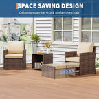 L'ensemble de 5 meubles de jardin en rotin comprend des coussins moelleux, deux poufs et une table basse à double plateau.