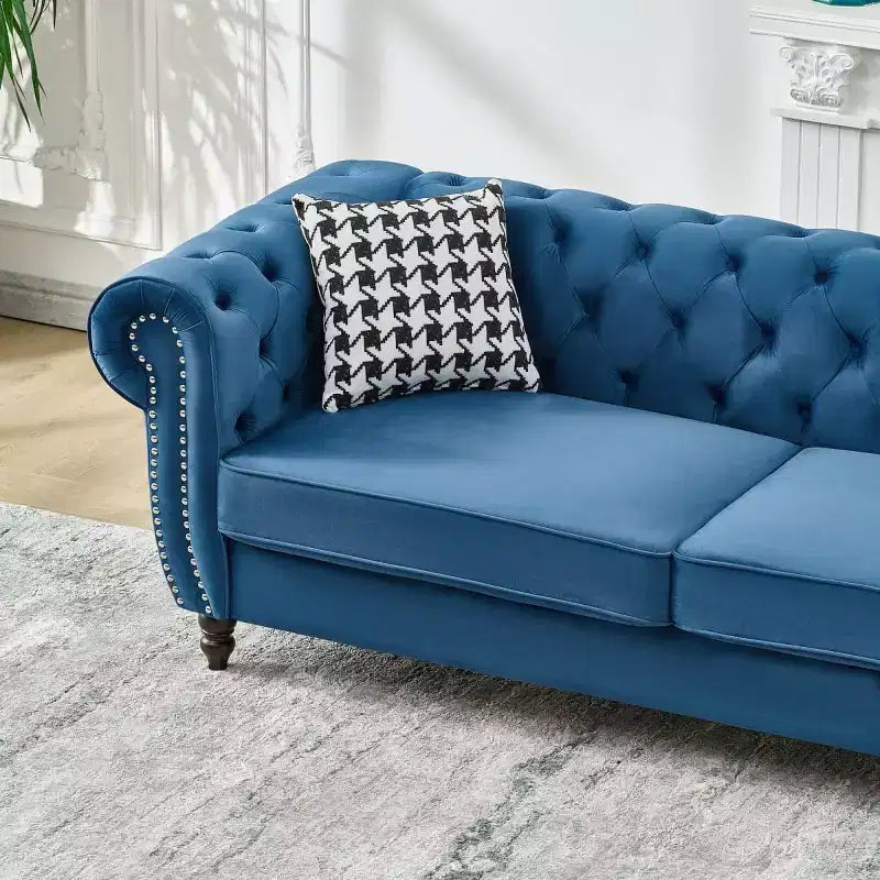 Canapé Chesterfield 3 places de style Mid-Century avec garniture cloutée, accoudoirs roulés et cadre en bois, canapé en velours pour salon, lounge - Panipeachy