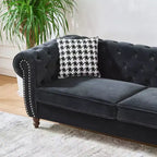 Canapé Chesterfield 3 places de style Mid-Century avec garniture cloutée, accoudoirs roulés et cadre en bois, canapé en velours pour salon, lounge - Panipeachy