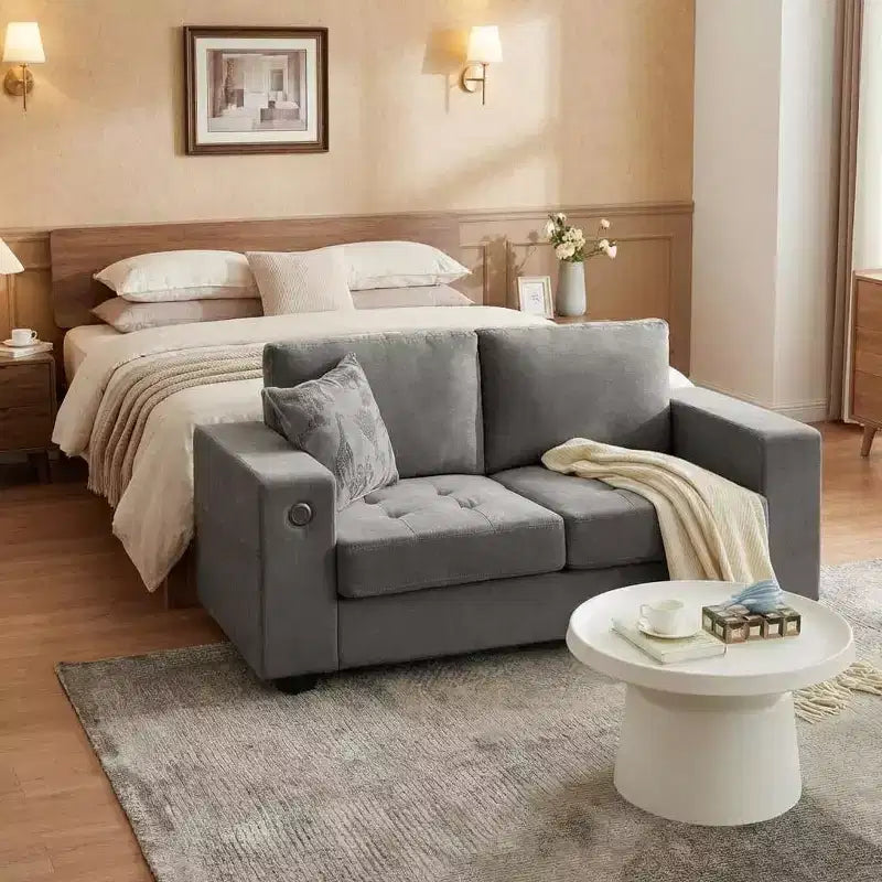 Causeuse moderne en chenille de 70 po avec ports USB et poches latérales - Canapé capitonné, cadre entièrement en bois, petit canapé compact pour salon