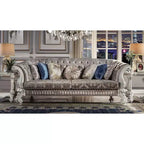 Canapé Versailles 76" Tissu Ivoire et Finition Blanc Os - Meubles Acme : Croissant, Clous décoratifs, Cuir