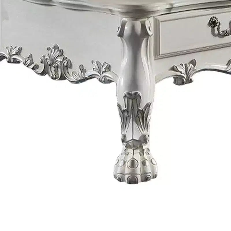 Canapé 241 cm Dresden en cuir synthétique, assise moelleuse et accents sculptés - Acme Furniture