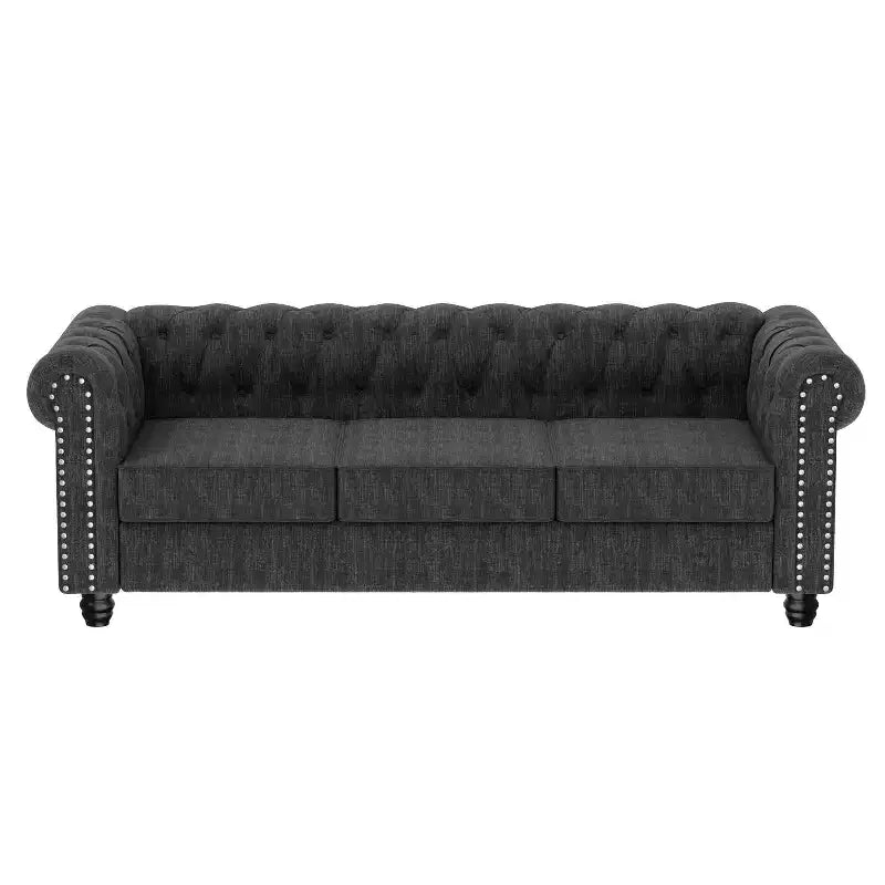 Canapé Chesterfield en lin avec boutons touffetés, clous décoratifs et pieds en bois massif pour salon - Morden Fort